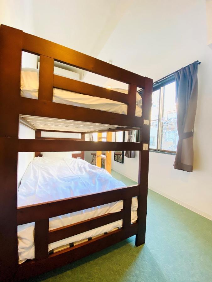 Tabist World Travelers Hostel Ueno Токио Экстерьер фото